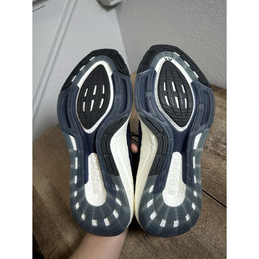 Adidas Ultraboost 22 Women's Size 9.5 Navy Running Comfort Shoes Sneakers GX5593 - Picture 6 of 7